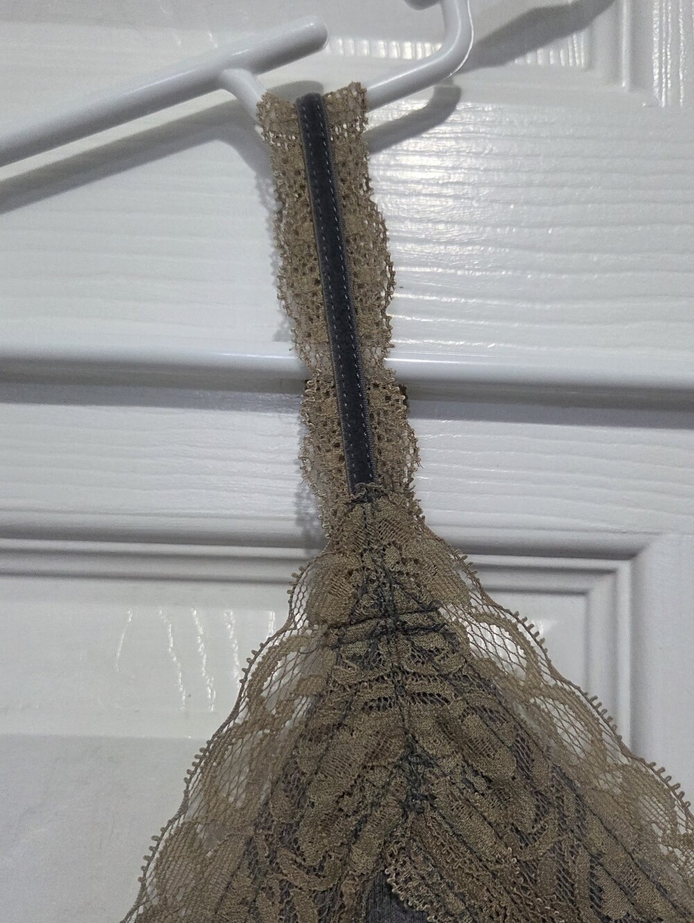 Vintage Y2K Hollister Grey Ribbed Lace Trim Cami Tank Top Sz Medium grunge fairy - Picture 3 of 9